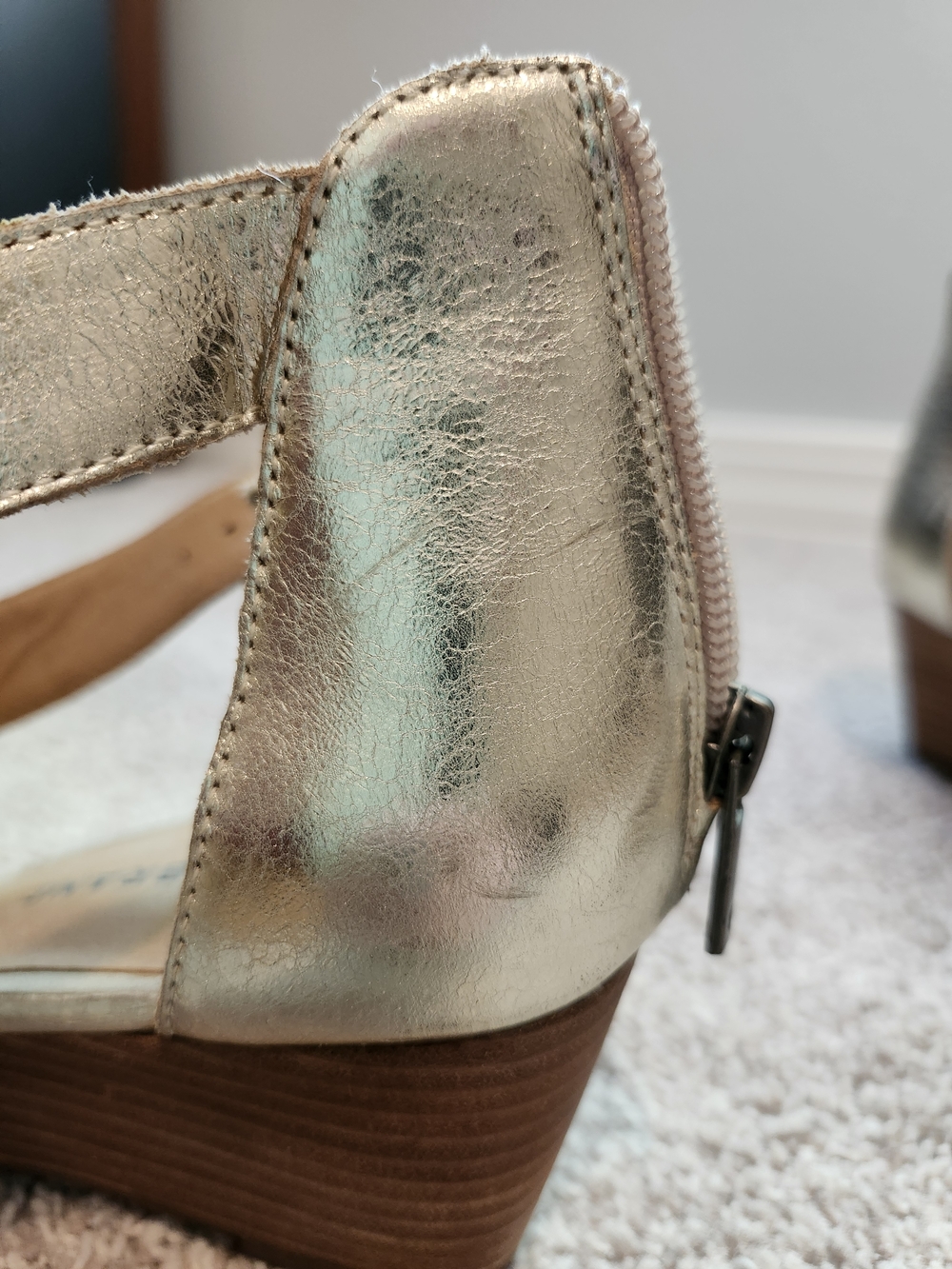 Lucky Brand Metallic Gold Crisscross Strap Wedge Sandals - Picture 5 of 8